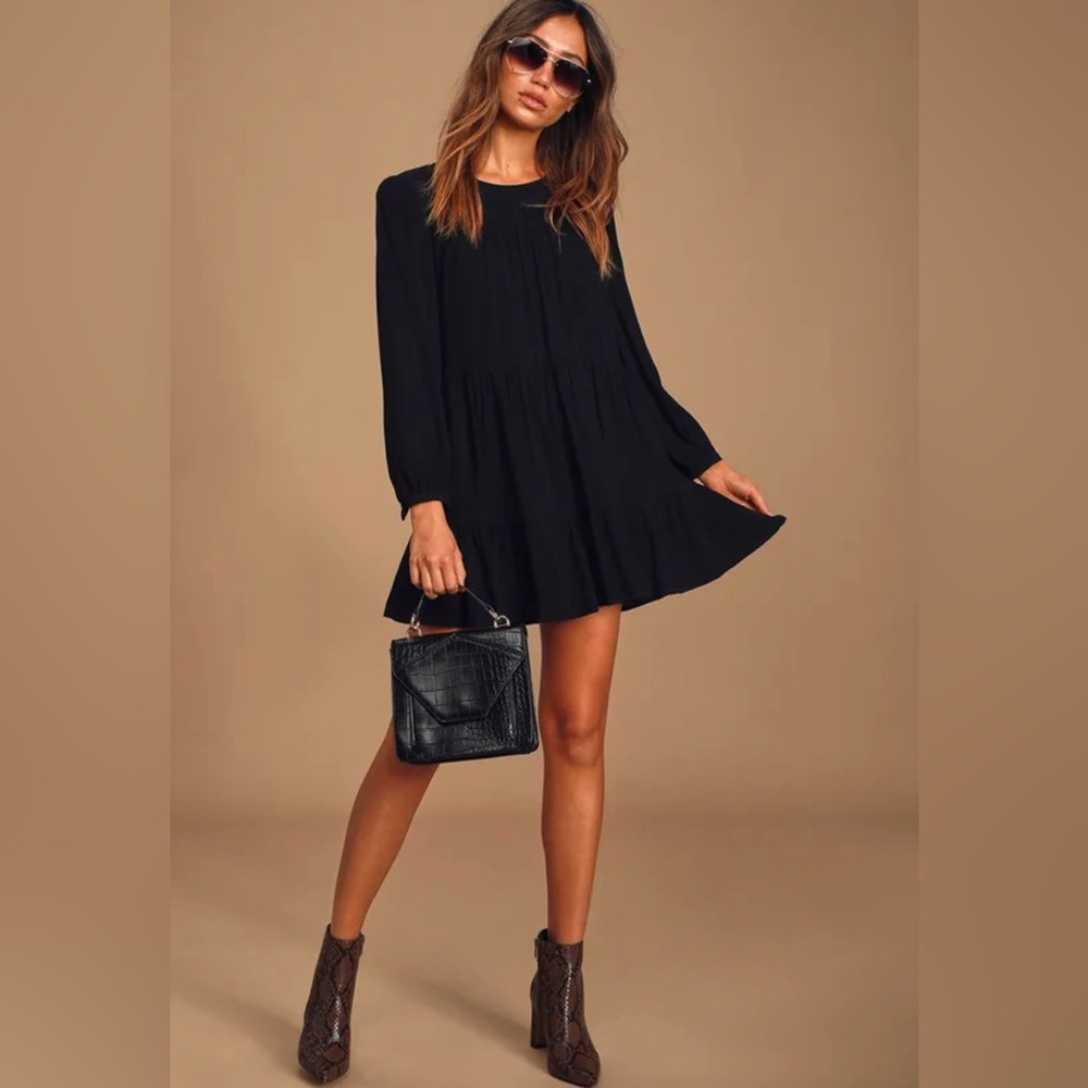 Lulu’s Full of Heart Black Tiered Long Sleeve Swing Dress Size XS